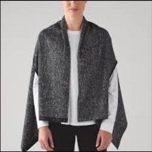 Lululemon wrap scarf